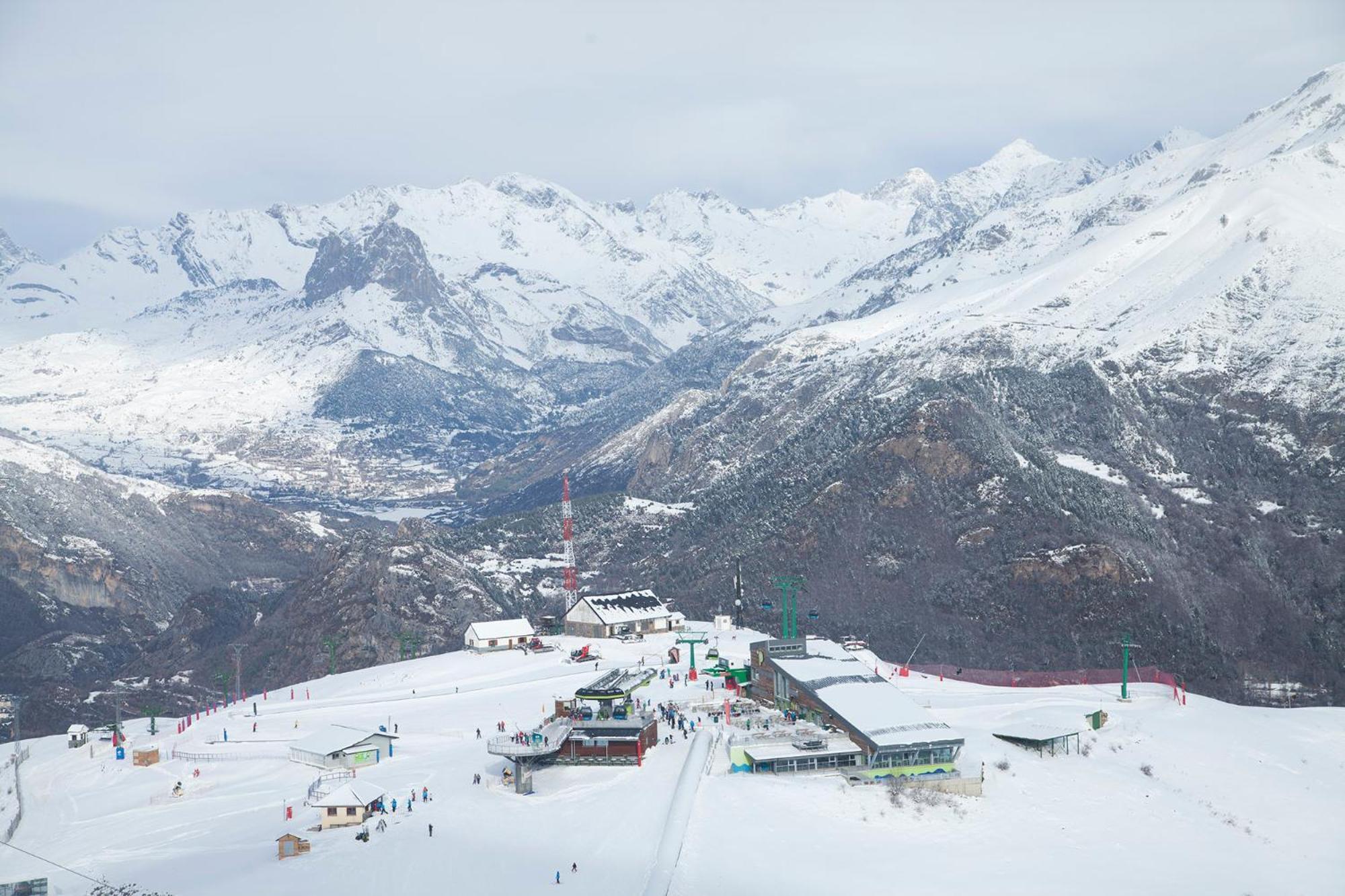 Snoe Hotel Formigal Bagian luar foto